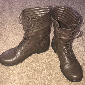 Dark brown Boots